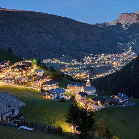 Platz 3* Ortisei