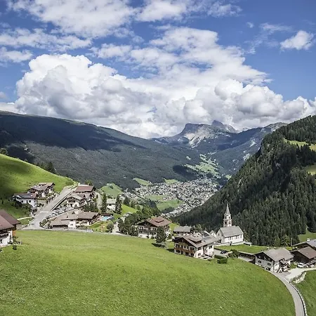 Platz 3* Ortisei
